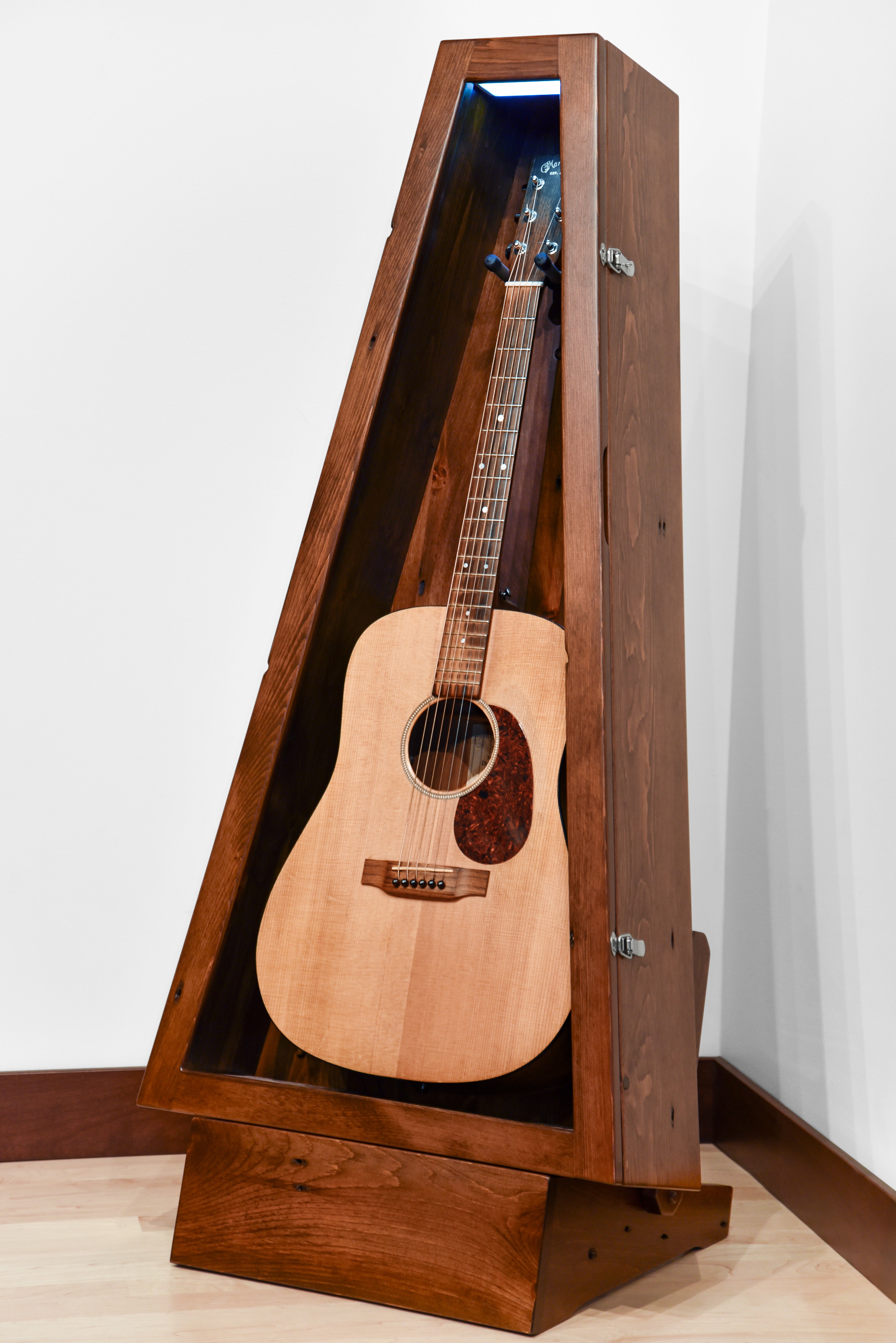 ClimaStand Triangle Humidor with Base - 300 Year Old Reclaimed Wood with Boston Stain
