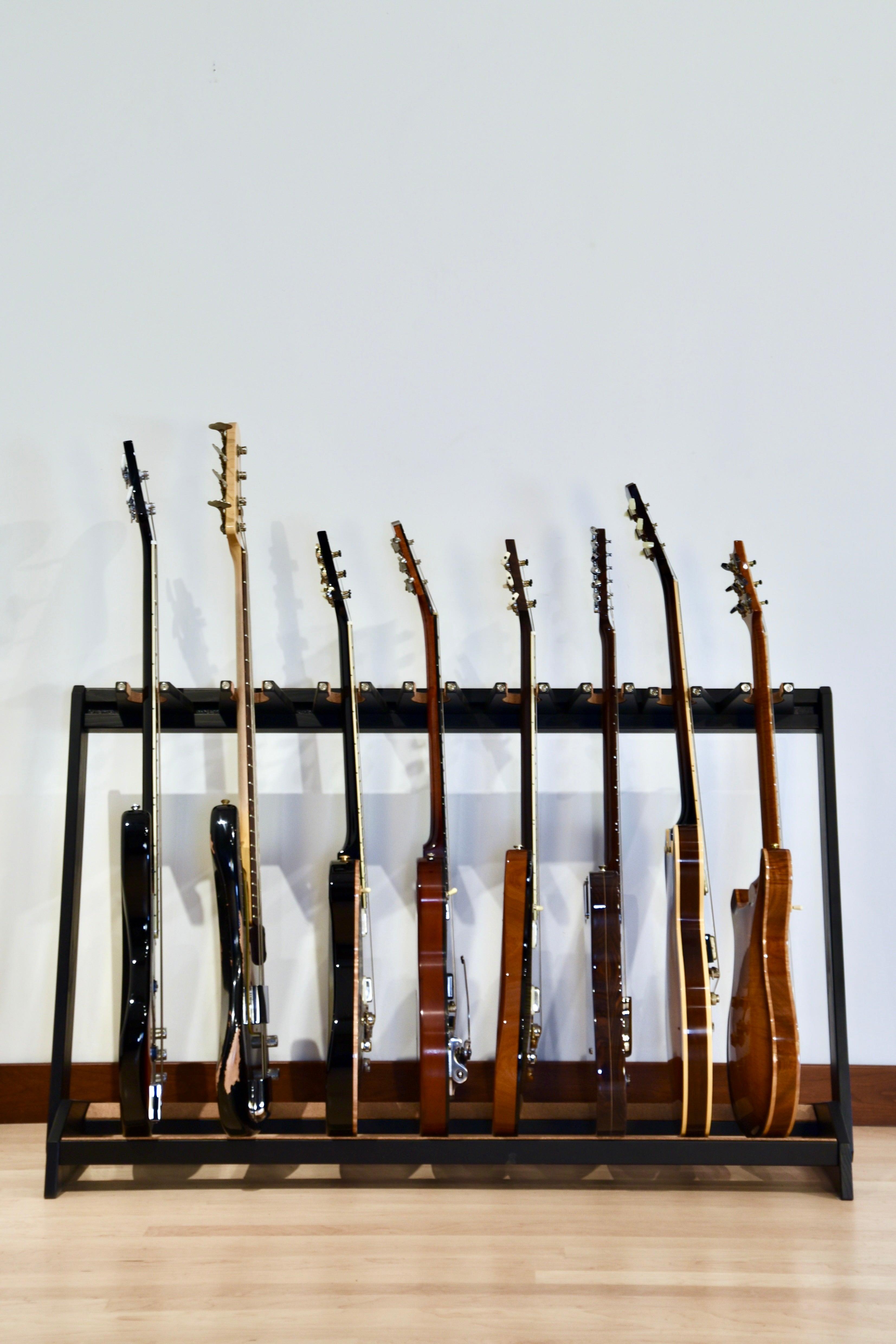 Traditional StringRack - Ash - Piano Black