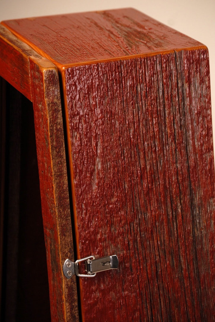 ClimaStand Triangle Humidor with Base - Reclaimed Barnwood (Red)