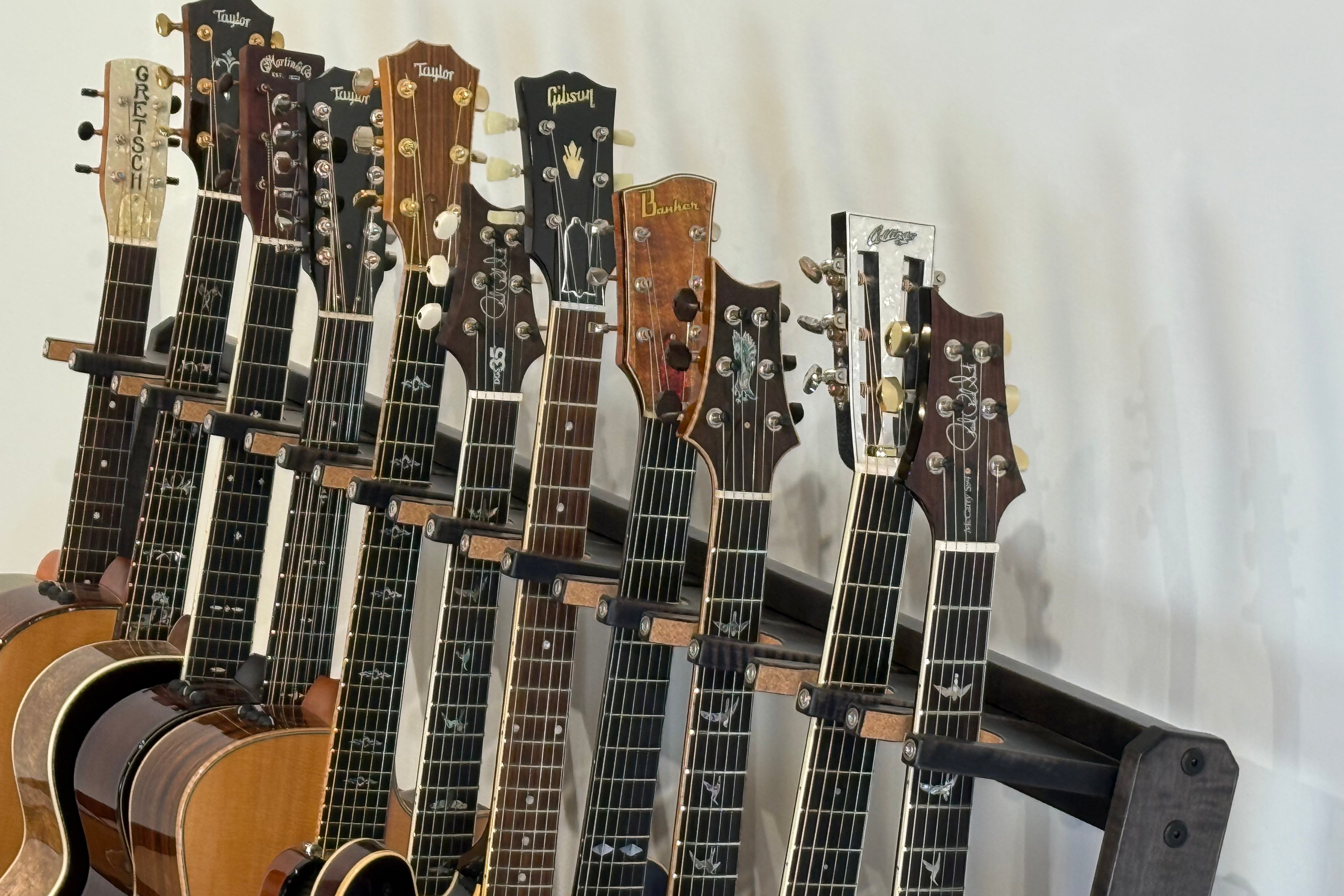 Grand StringRack - Flamed Maple - Charcoal