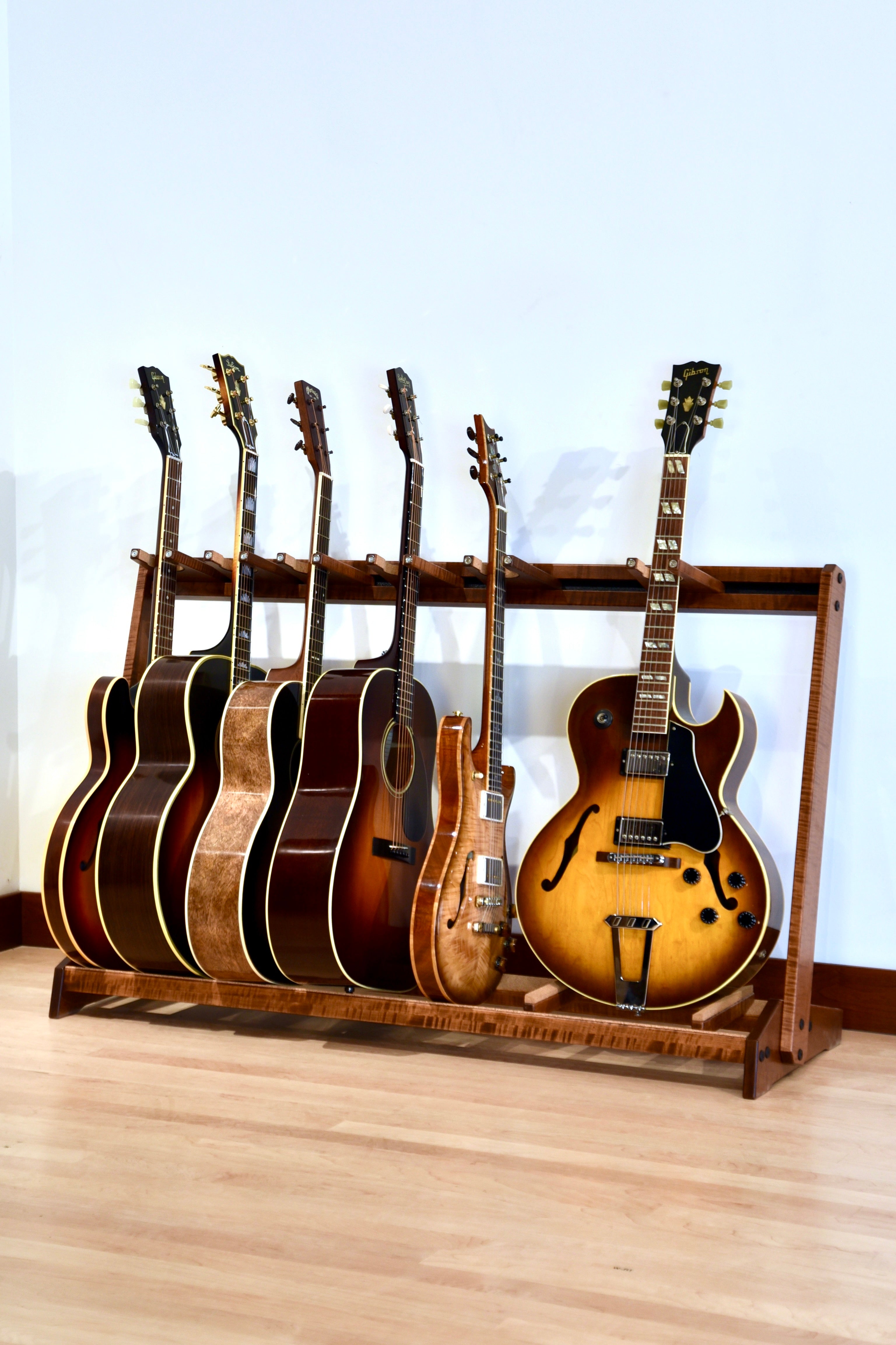 Traditional StringRack - Flamed Maple - Boston